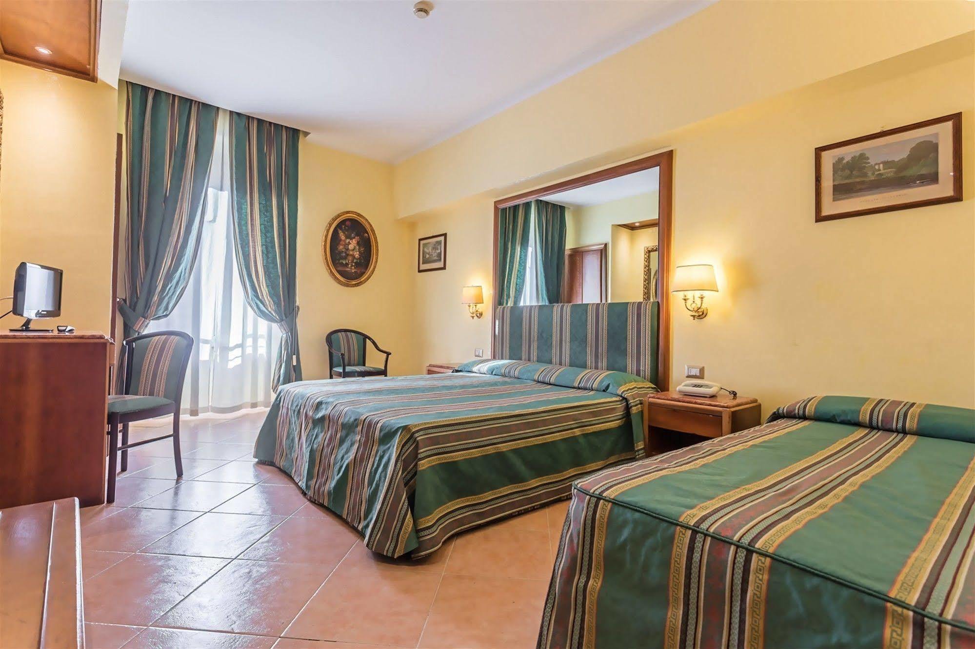 Raeli Regio 3* Roma
