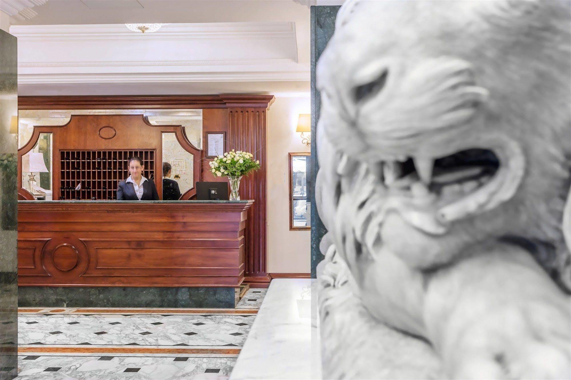 Hotel Raeli Regio 3*