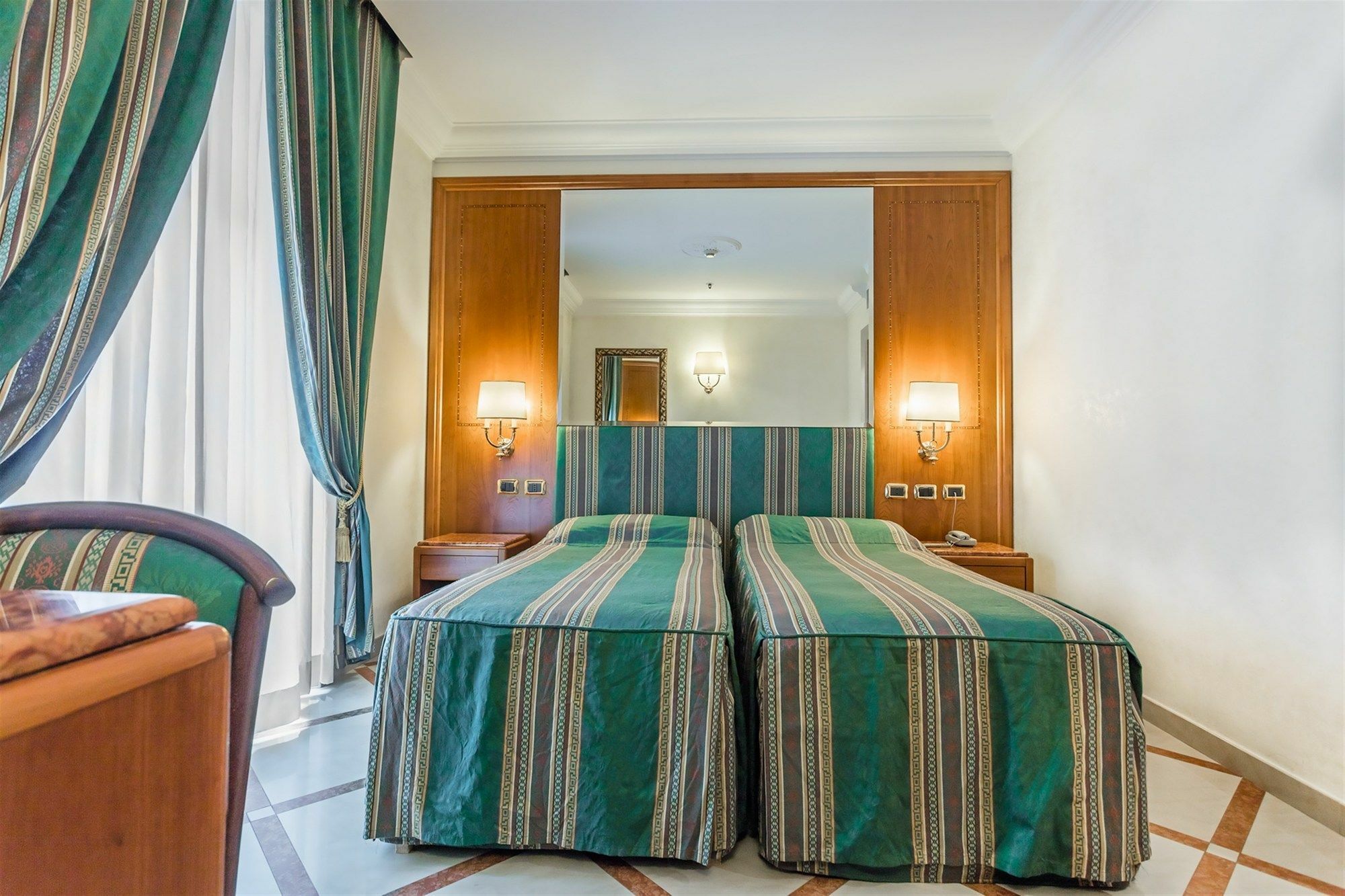 Raeli Regio 3* Roma